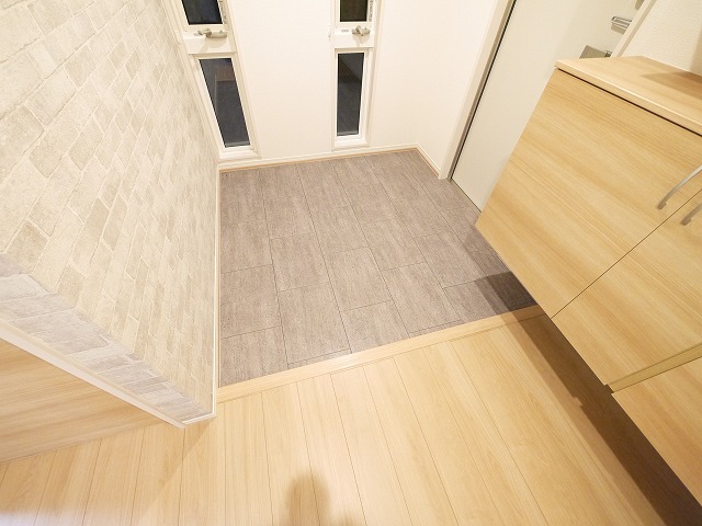 玄関　シンプルで使いやすい玄関です
