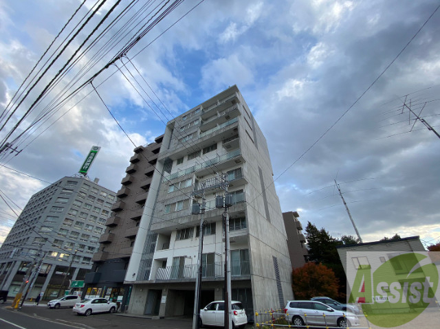 建物外観　札幌市中央区南１４条西「ＣＯＲＢ」