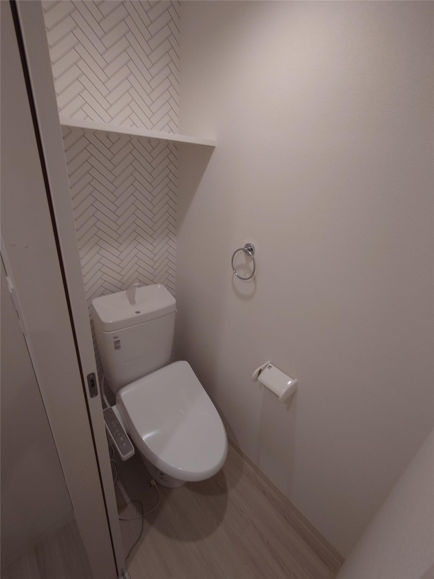 トイレ　※同仕様写真