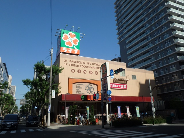 スーパー　ライフ天神橋店（スーパー）まで420m