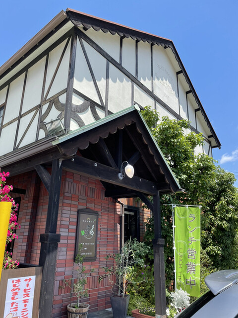 飲食店　かなでカフェ（飲食店）まで1377m