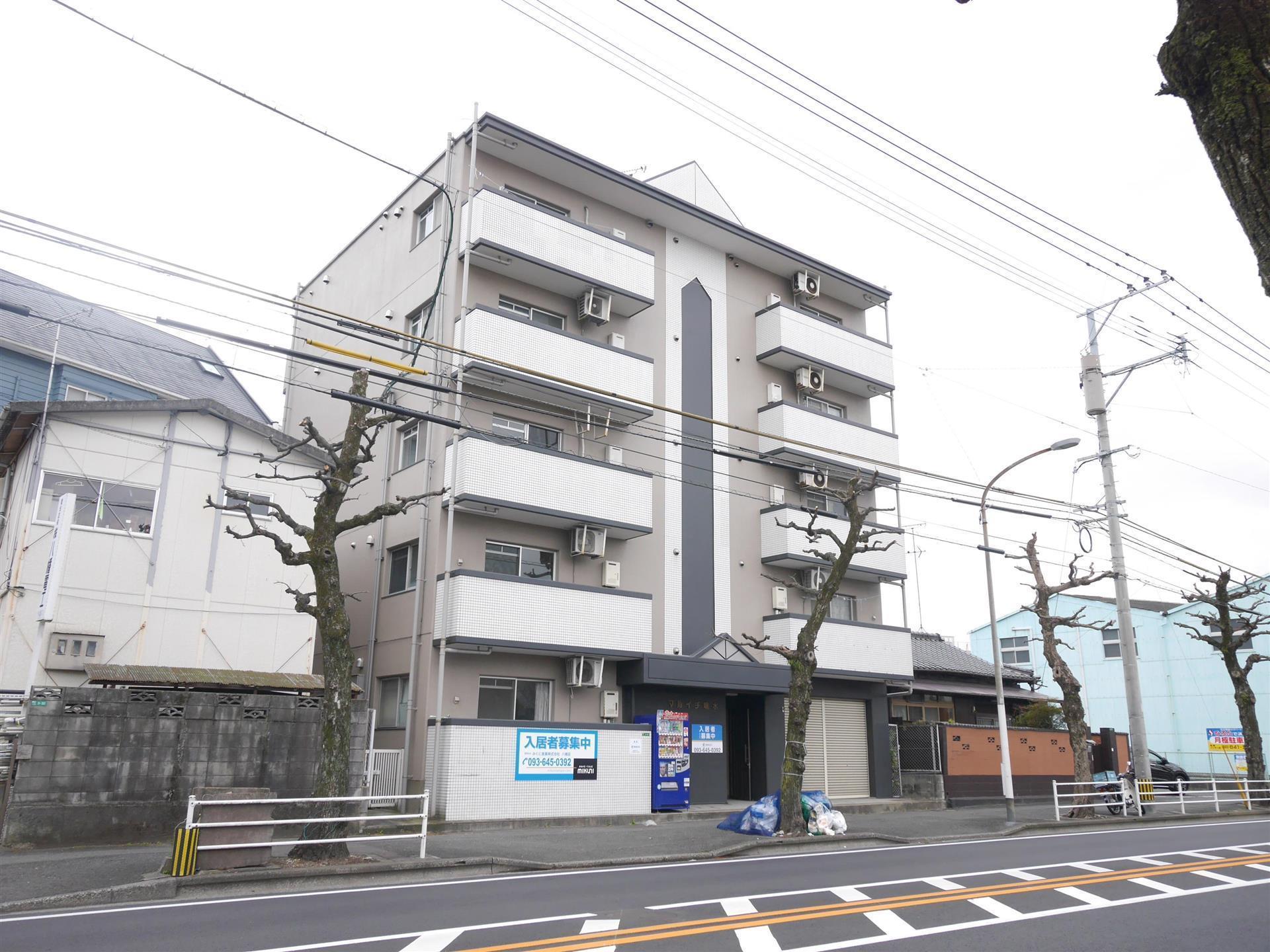 駐車場　外観