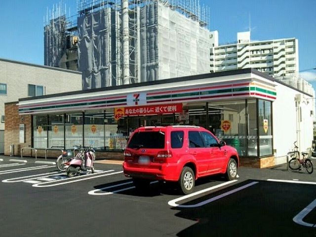 コンビニ　セブンイレブン浜松砂山町店（コンビニ）まで30m