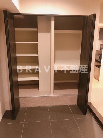 収納　【おおきに東心斎橋ビル】収納があります