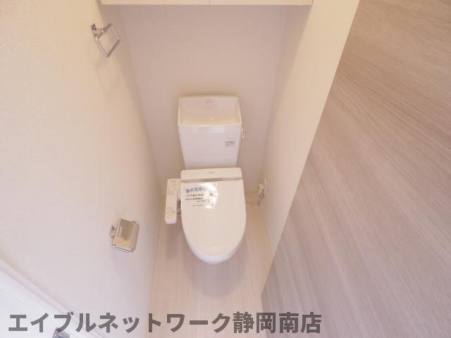 トイレ　トイレもきれいです