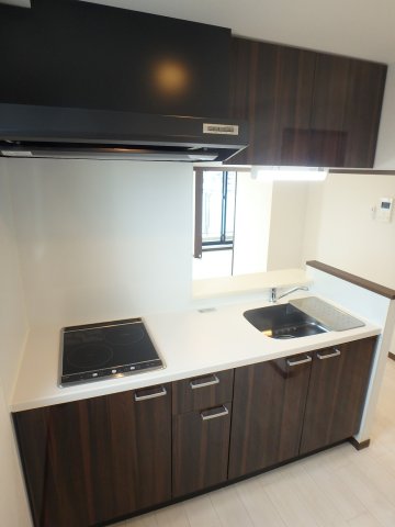 キッチン　同物件内別部屋のお写真となります