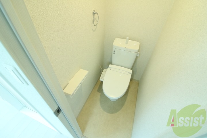 トイレ　ウォシュレット付きトイレです。