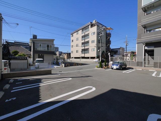 駐車場　駐車場完備です