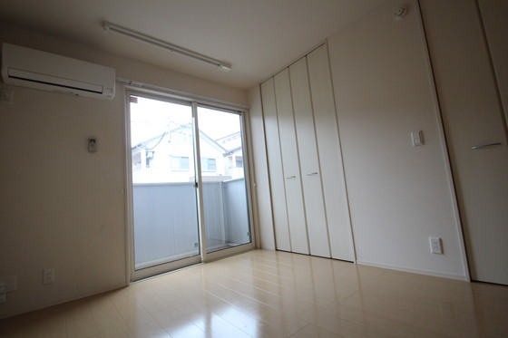 居室・リビング　※別部屋の写真です