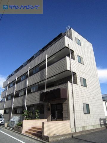 建物外観　4階建てのファミリーマンションです。