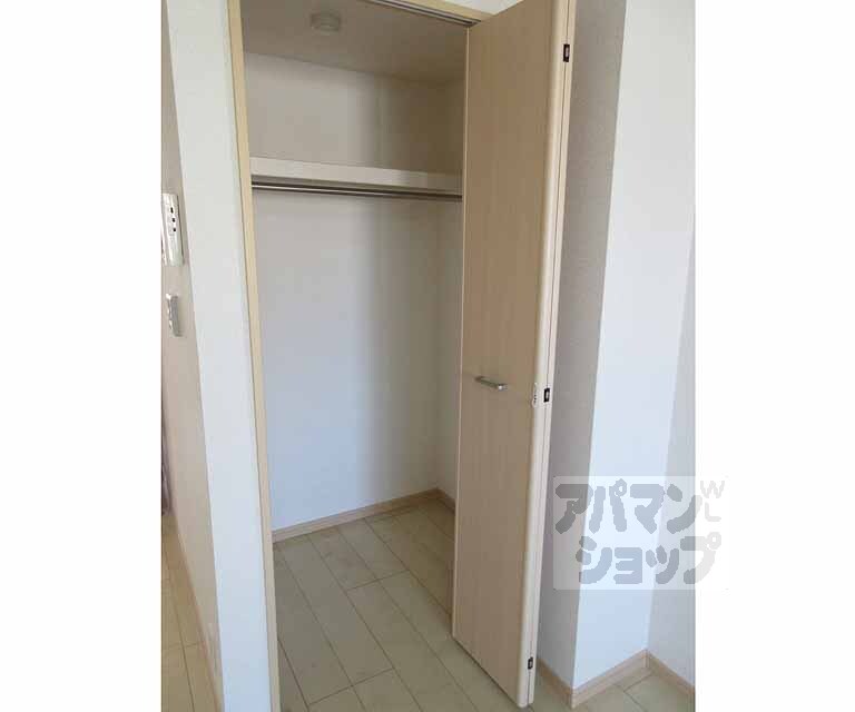 収納　たくさん収納できるクローゼットです