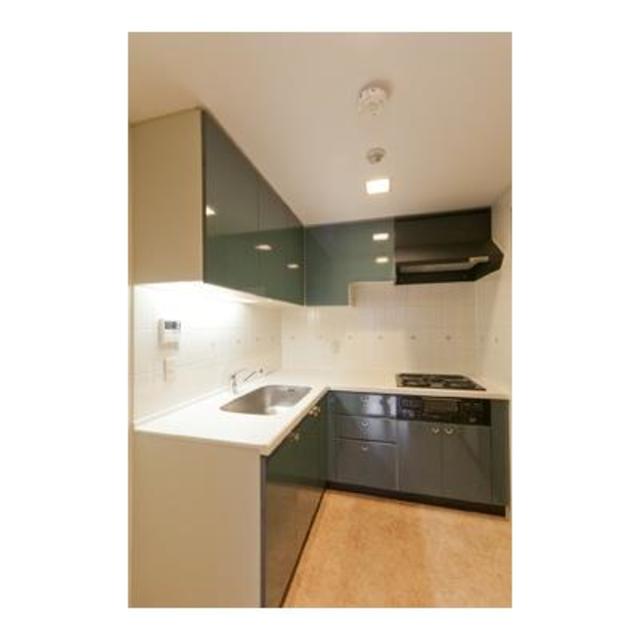 キッチン　※写真は同タイプ住戸です。