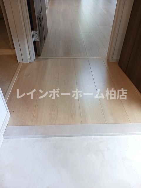 玄関　シューズボックスがあります