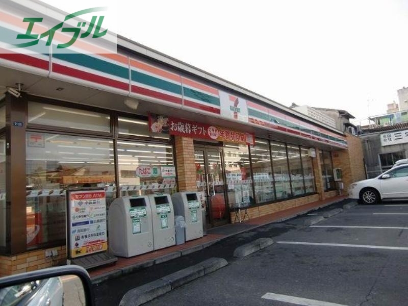 コンビニ　セブンイレブン岡山浜店（コンビニ）まで669m