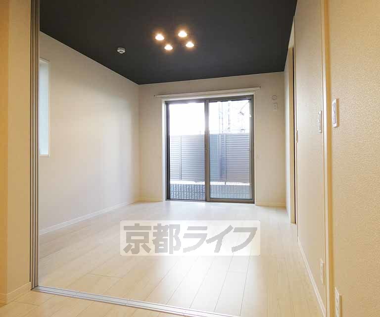 RAN-FUSHIMIの居間写真