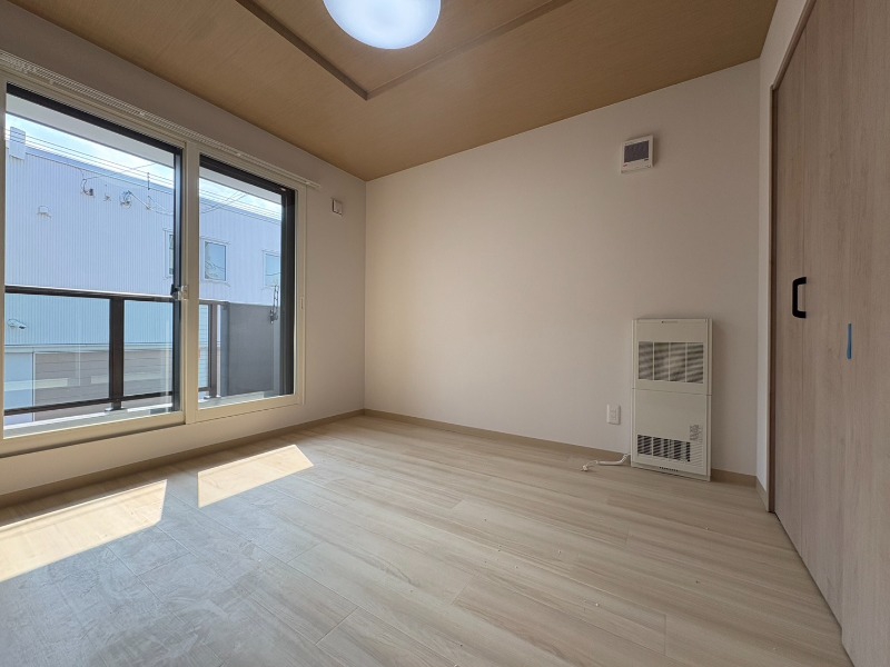 その他部屋・スペース　寝室です。部屋をどう使うかはあなた次第です！