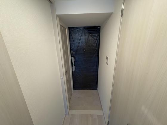 玄関　※別号室の写真です
