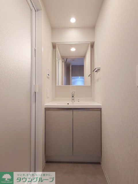 洗面設備　※写真は同タイプ住戸です。