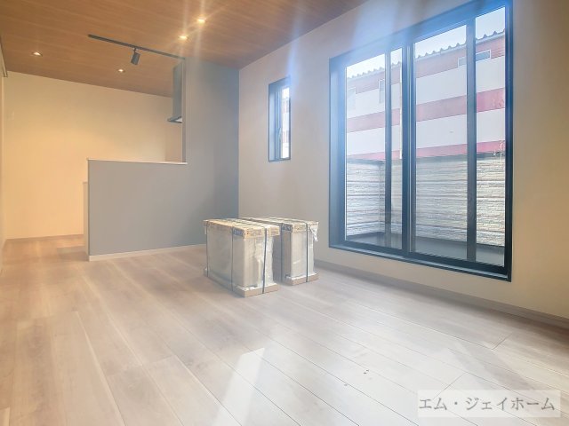 居室・リビング　建築中