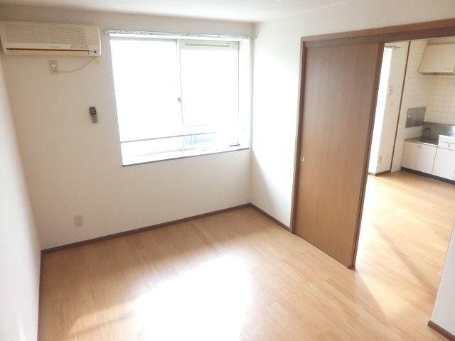 その他部屋・スペース　開放感のあるお部屋です