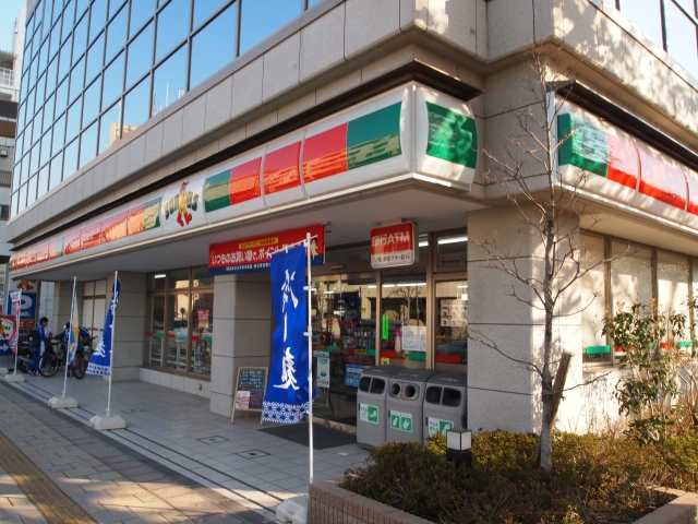 コンビニ　サンクス板橋赤塚新町三丁目店（コンビニ）まで441m
