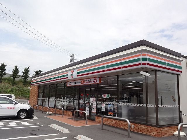 コンビニ　セブンイレブン　松本町神店（コンビニ）まで1570m