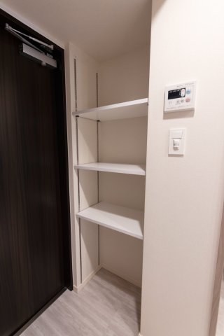 収納　玄関横収納