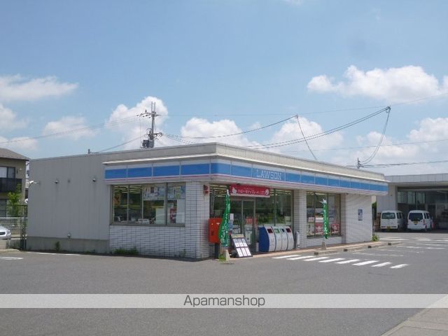 コンビニ　ローソン（コンビニ）まで251m