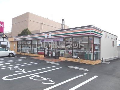 コンビニ　セブンイレブン 隼人見次店（コンビニ）まで459m