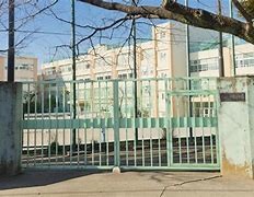 中学校　杉並区立中瀬中学校（中学校）まで1241m