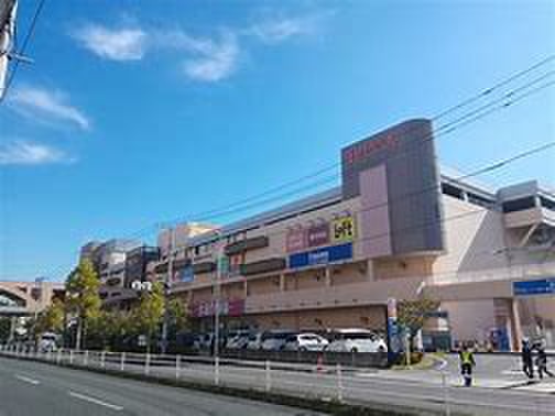 スーパー　サンワトレッサ横浜店（スーパー）まで280m