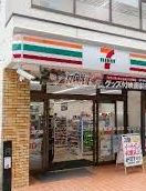 コンビニ　セブンイレブン 南船場三休橋筋店（コンビニ）まで80m
