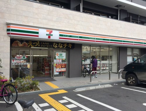 コンビニ　セブン-イレブン大阪東野田町５丁目店（コンビニ）まで206m
