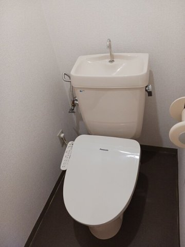 トイレ　コンパクトで使いやすいトイレです
