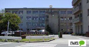 中学校　常滑市立鬼崎中学校（中学校）まで2494m