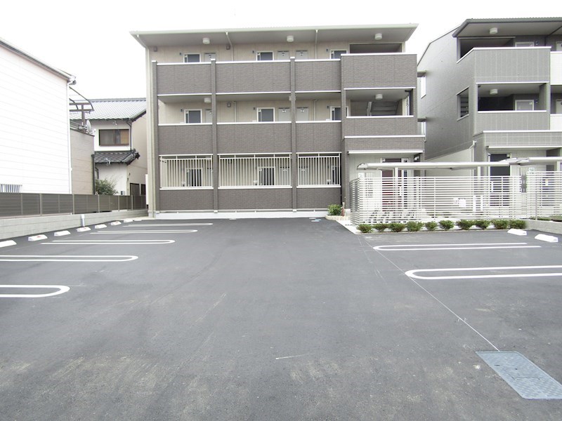 駐車場　駐車場