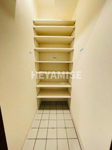 玄関　※同間取りの別のお部屋の写真です※