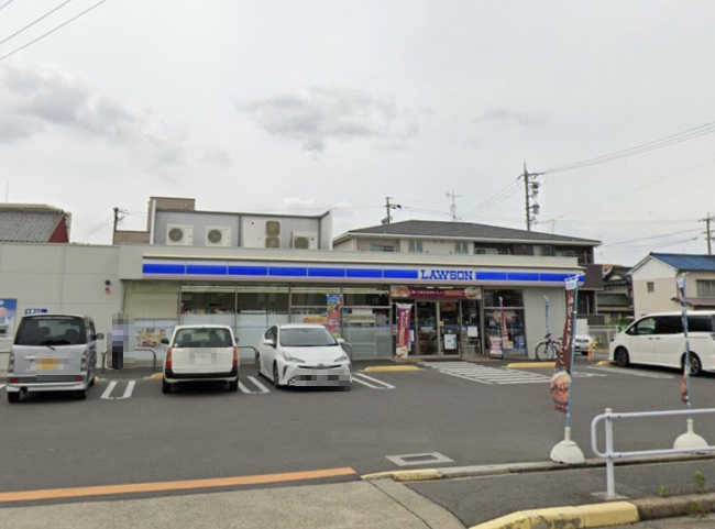 コンビニ　ローソン 中川野田一丁目店（コンビニ）まで242m