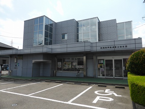 銀行　西尾信用金庫富士松支店（銀行）まで1888m