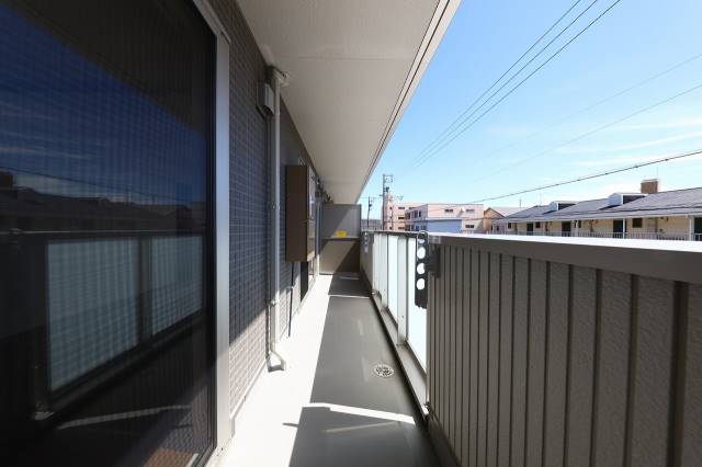 バルコニー　２０２号室内装写真参照