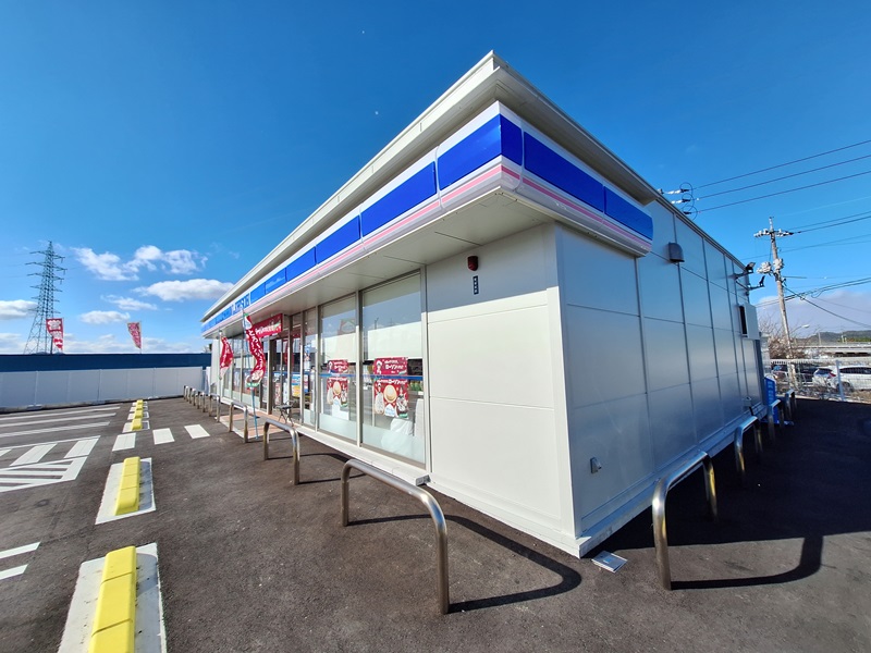 コンビニ　ローソン防府大道店（コンビニ）まで932m