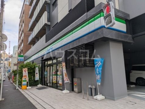 コンビニ　ファミリーマート 中野弥生町店（コンビニ）まで654m