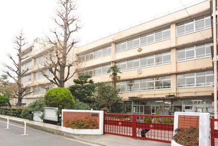中学校　板橋第一中学校（中学校）まで495m