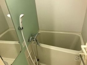 バス・シャワールーム　お風呂です