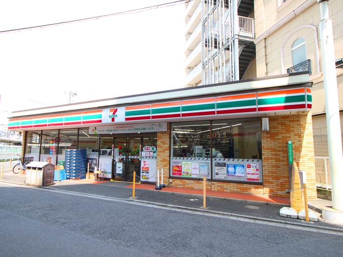 コンビニ　セブンイレブン（コンビニ）まで350m