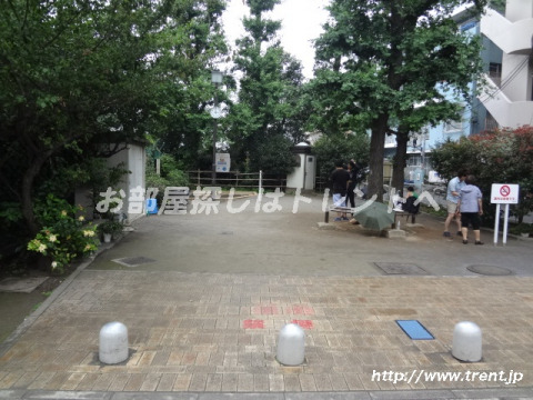 公園　左門公園（公園）まで180m