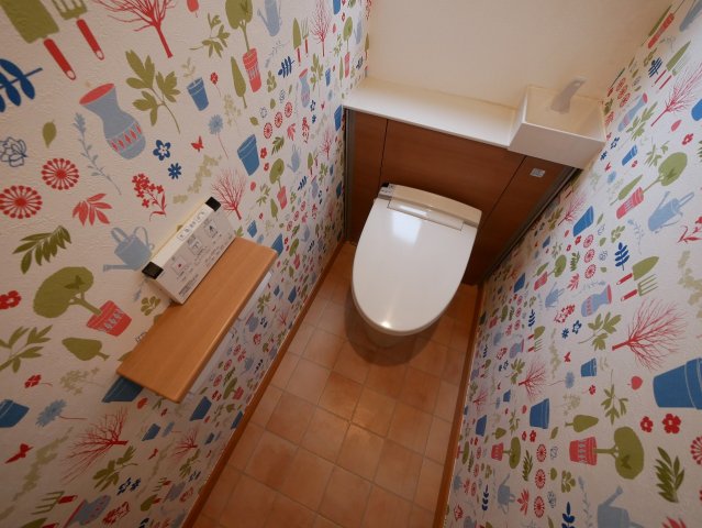 木津川市城山台6丁目戸建のトイレ写真