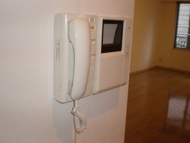 セキュリティ　TVモニター付きインターホン　別部屋参考写真
