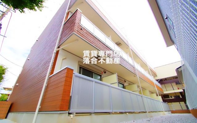 建物外観　2016年築。築浅。
