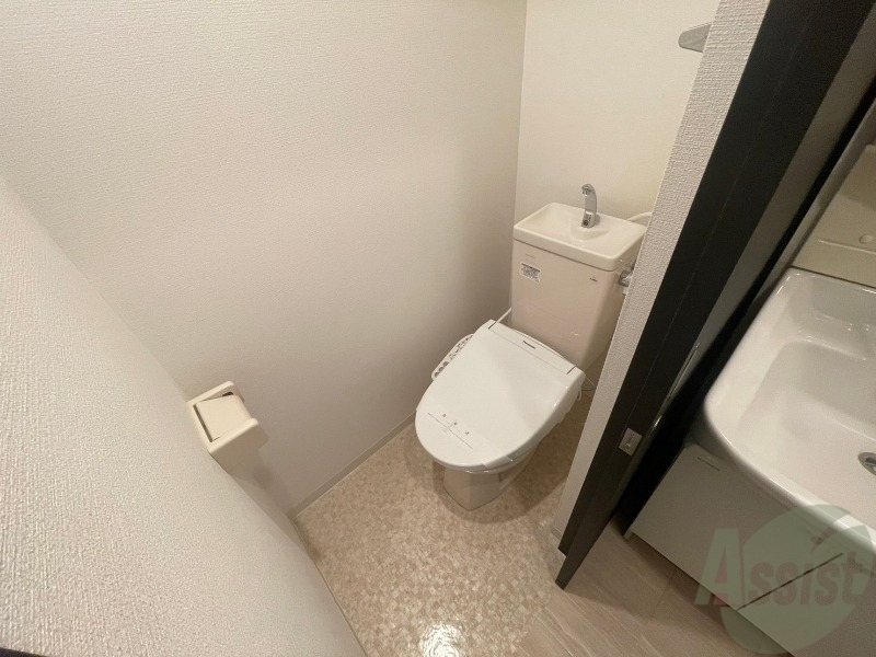 トイレ　トイレです。ウォシュレット付を探している方、おすすめです。